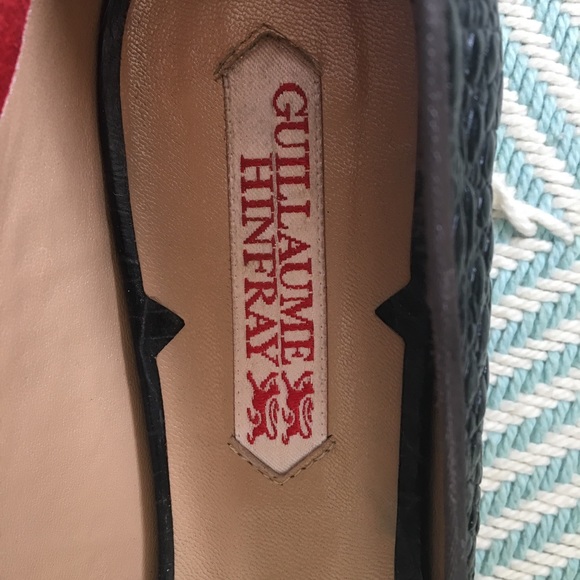 Guillaume Hinfray Leather Round Toe Bow Heels - Picture 8 of 8